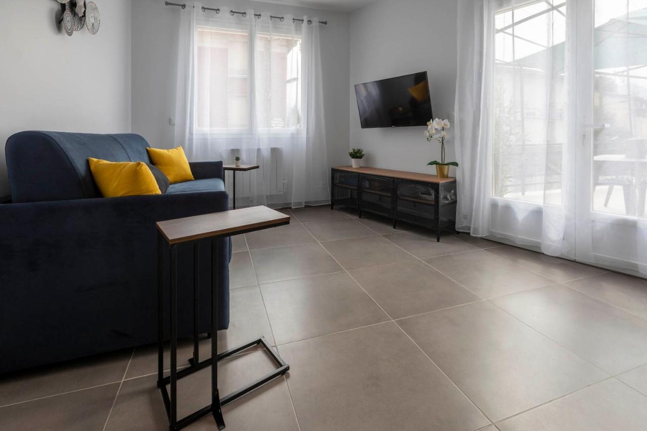 Loc Trotteur Le Graphite T2 Grand Confort Terrasse Lourdes Esterno foto
